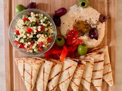 The mezze platter with warm pita